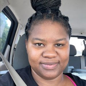 Meet your Posher, Vera